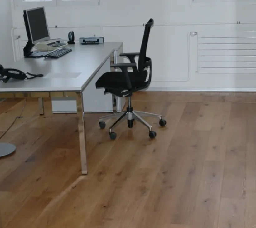 Scherrer AG - Bodenbeläge - Teppich - Teppichboden - textile Bodenbeläge - Vinyl - PVC - Kautschuk - elastische Bodenbeläge - Parkett - Holzboden - Echtholz - Laminat - Laminatboden - Holzoptik - Reinigungsmittel - Reinigungslösungen - Hygiene - Bauaustrocknung - Bautrocknung - Entfeuchtung - Showroom - Ausstellung - Produktpräsentation - Kundenservice