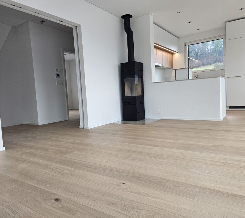 Scherrer AG - Bodenbeläge - Teppich - Teppichboden - textile Bodenbeläge - Vinyl - PVC - Kautschuk - elastische Bodenbeläge - Parkett - Holzboden - Echtholz - Laminat - Laminatboden - Holzoptik - Reinigungsmittel - Reinigungslösungen - Hygiene - Bauaustrocknung - Bautrocknung - Entfeuchtung - Showroom - Ausstellung - Produktpräsentation - Kundenservice