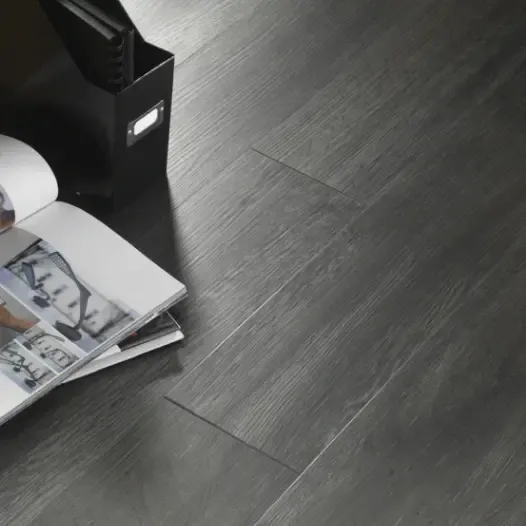 Scherrer AG - Bodenbeläge - Teppich - Teppichboden - textile Bodenbeläge - Vinyl - PVC - Kautschuk - elastische Bodenbeläge - Parkett - Holzboden - Echtholz - Laminat - Laminatboden - Holzoptik - Reinigungsmittel - Reinigungslösungen - Hygiene - Bauaustrocknung - Bautrocknung - Entfeuchtung - Showroom - Ausstellung - Produktpräsentation - Kundenservice