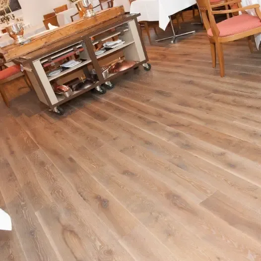 Scherrer AG - Bodenbeläge - Teppich - Teppichboden - textile Bodenbeläge - Vinyl - PVC - Kautschuk - elastische Bodenbeläge - Parkett - Holzboden - Echtholz - Laminat - Laminatboden - Holzoptik - Reinigungsmittel - Reinigungslösungen - Hygiene - Bauaustrocknung - Bautrocknung - Entfeuchtung - Showroom - Ausstellung - Produktpräsentation - Kundenservice