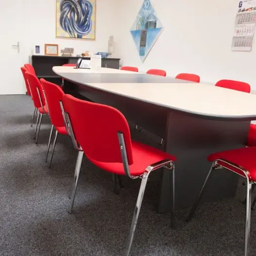 Scherrer AG - Bodenbeläge - Teppich - Teppichboden - textile Bodenbeläge - Vinyl - PVC - Kautschuk - elastische Bodenbeläge - Parkett - Holzboden - Echtholz - Laminat - Laminatboden - Holzoptik - Reinigungsmittel - Reinigungslösungen - Hygiene - Bauaustrocknung - Bautrocknung - Entfeuchtung - Showroom - Ausstellung - Produktpräsentation - Kundenservice